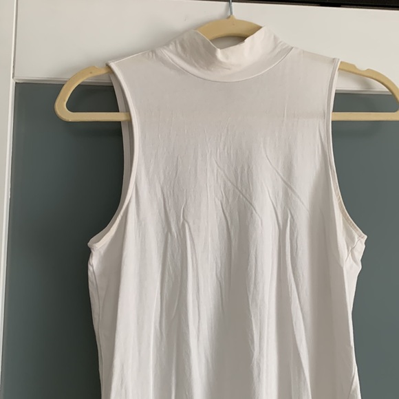 Gap White Mock Neck Tank - Picture 3 of 6